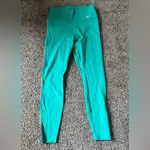 Nike - green leggings, Sz S. Like new!